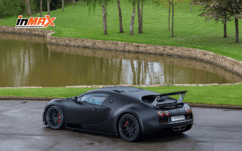 duoi-xe-Bugatti-Veyron