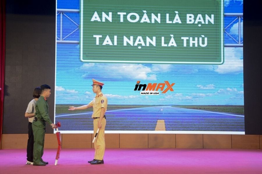 Nhắc nhở an toàn giao thông là điều quan trọng hàng đầu