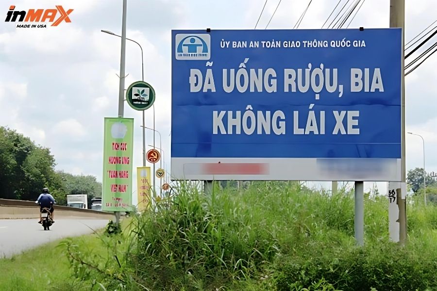 Uống rượu bia khi lái xe sẽ dễ dẫn đến TNGT