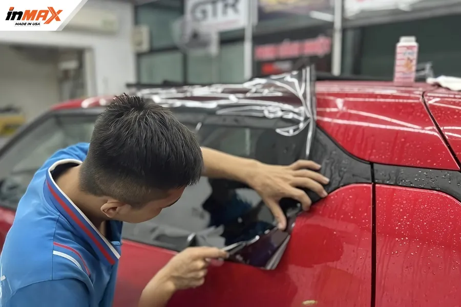 Dán phim phản xạ nhiệt cho xe VinFast VF5 mang lại nhiều lợi ích thiết thực