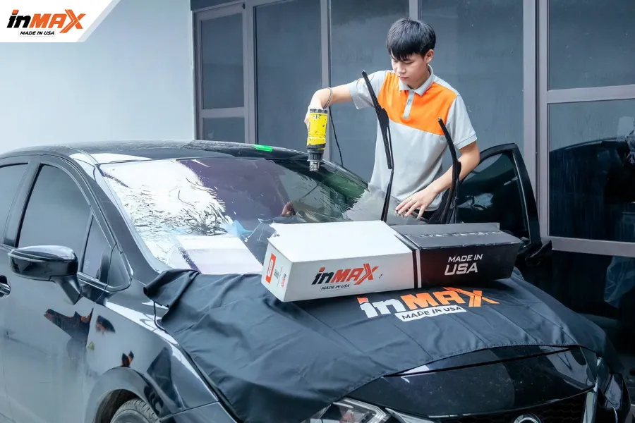 Dán phim phản xạ nhiệt INMAX cho xe Nissan Teana