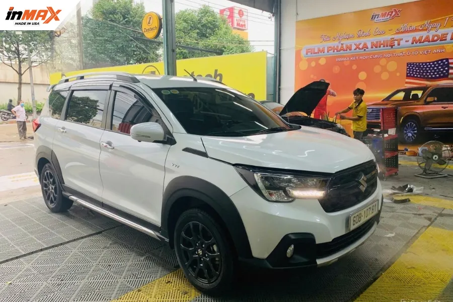 Trải nghiệm thực tế dán phim phản xạ nhiệt cho xe Suzuki XL7