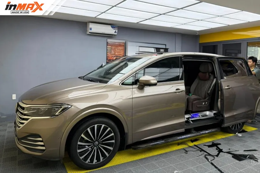 Dán phim phản xạ nhiệt INMAX cho Volkswagen Viloran
