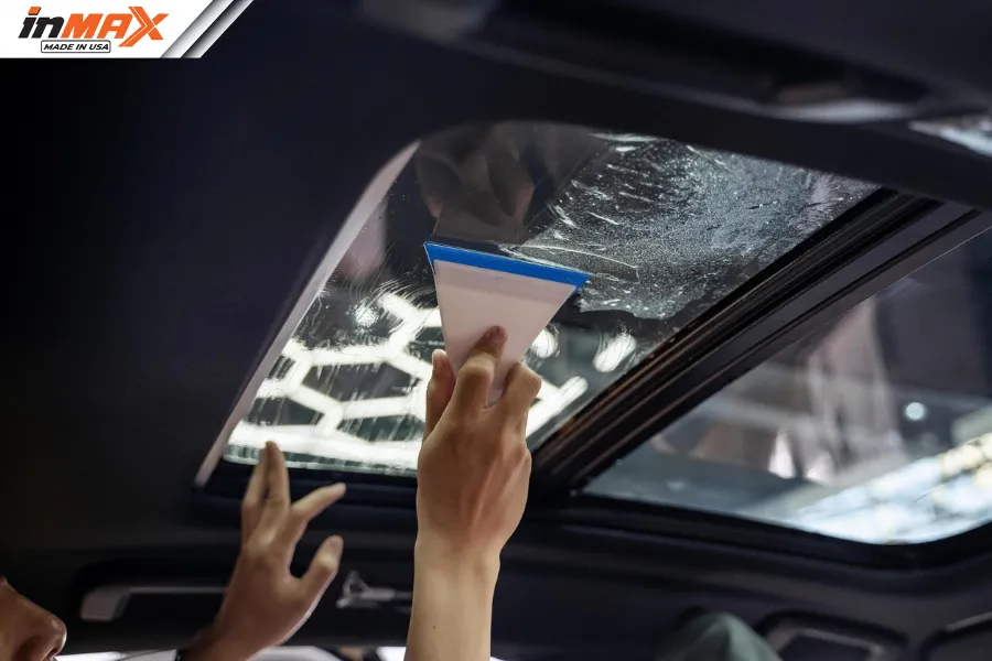 Quy trình dán phim phản xạ nhiệt cho xe Volvo S90-1