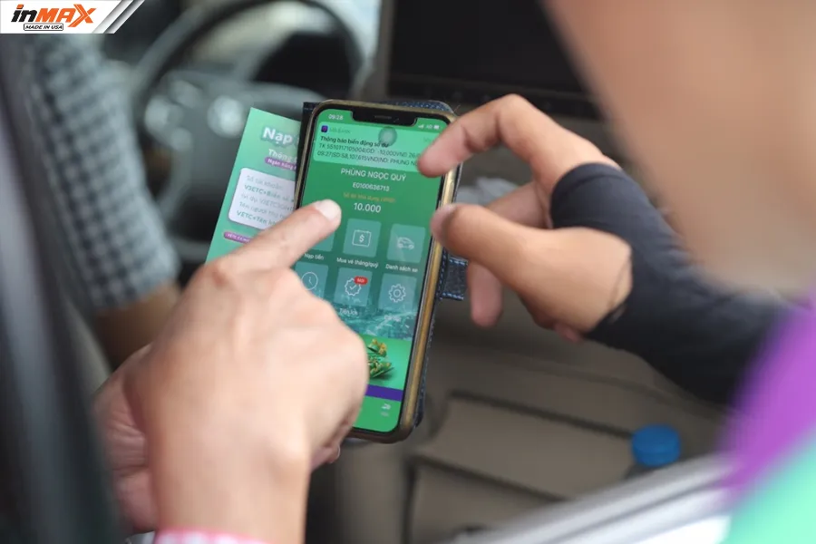 Nạp tiền VETC qua ứng dụng VETC, ví điện tử hoặc Internet Banking hầu như không mất phí