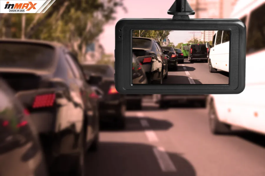 Có nhiều loại camera hành trình ô tô