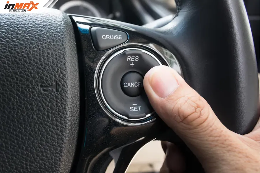 Các nút phổ biến của hệ thống Cruise Control