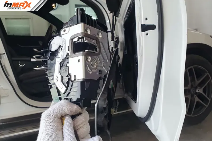 Lắp đặt cửa hít