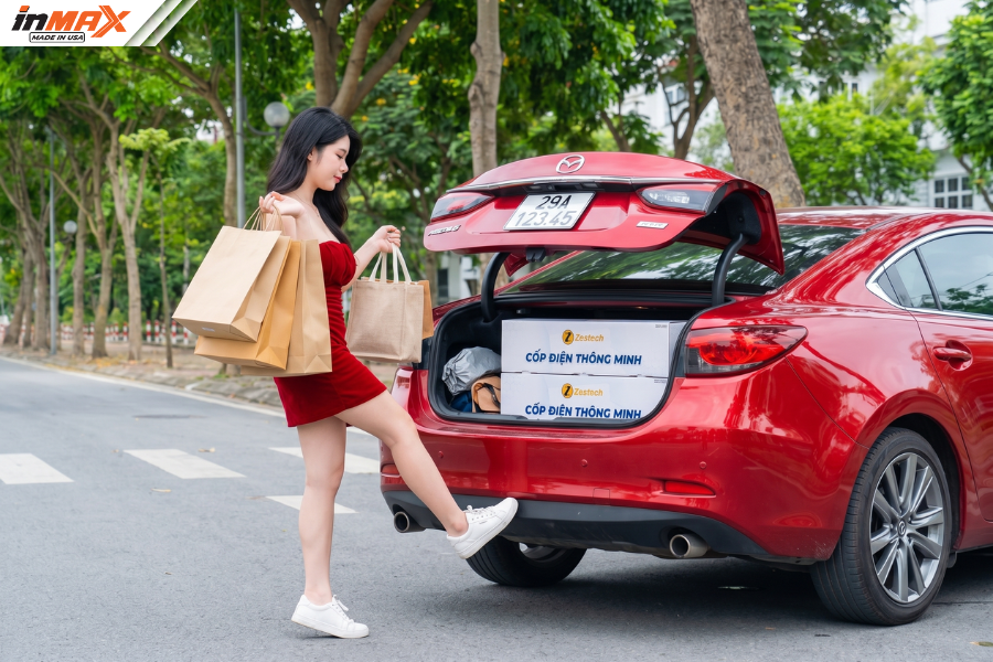 Cốp điện Mazda 6 tiện ích
