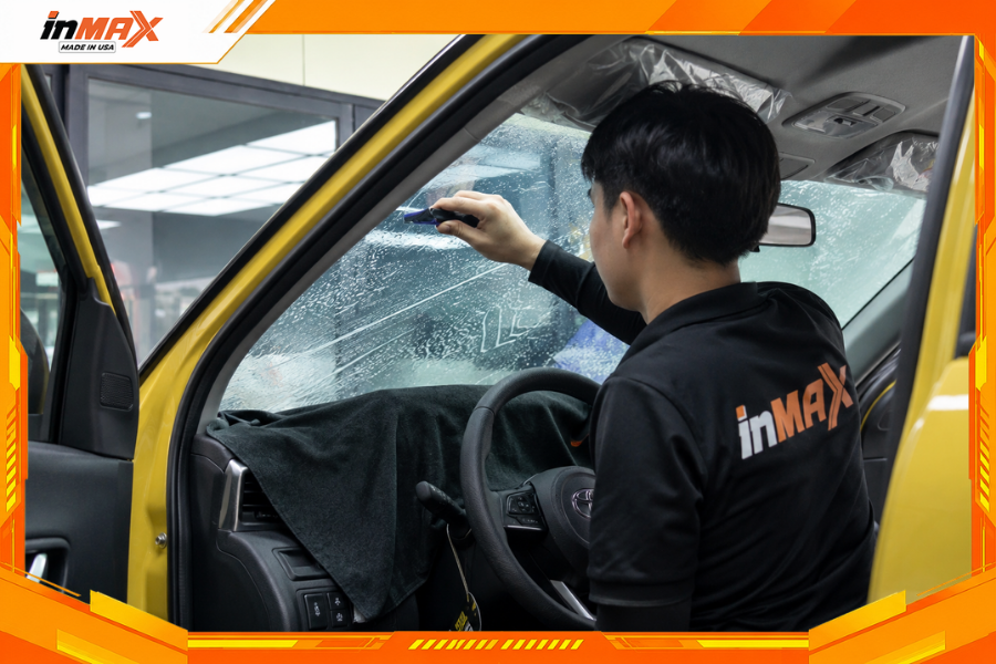 Dán phim cách nhiệt cho xe Toyota Raize full xe chỉ 8 triệu đồng
