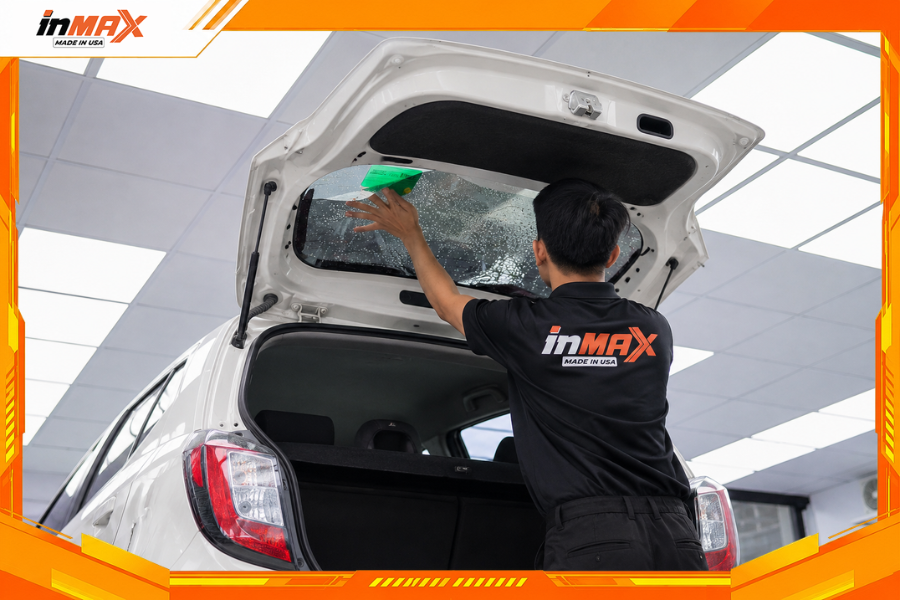Dán phim cách nhiệt cho xe Toyota Wigo mất khoảng 1-2 tiếng