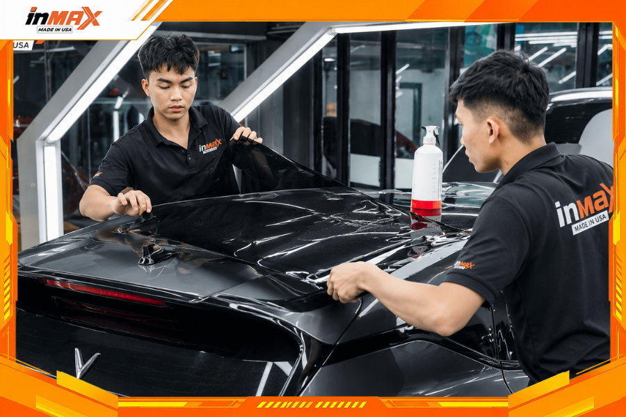 Dán phim cách nhiệt cho xe VF7 vị trí cửa sổ trời
