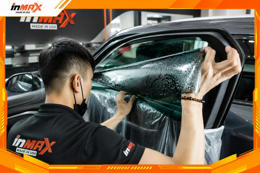 Dán phim cách nhiệt cho xe VF7 vị trí kính sườn trước