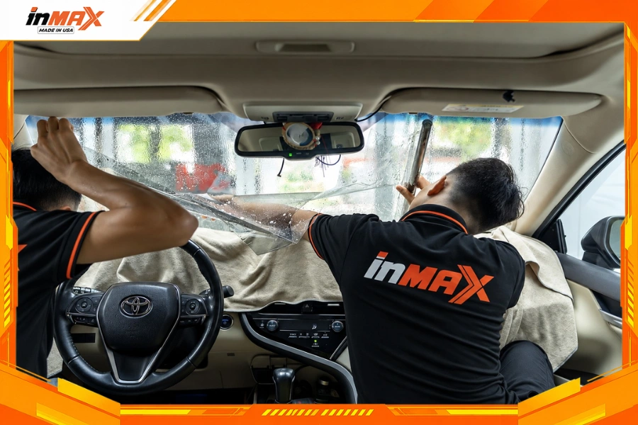 Dán phim cách nhiệt cho xe Toyota Camry tại hơn 500 Đại lý Inmax chính hãng