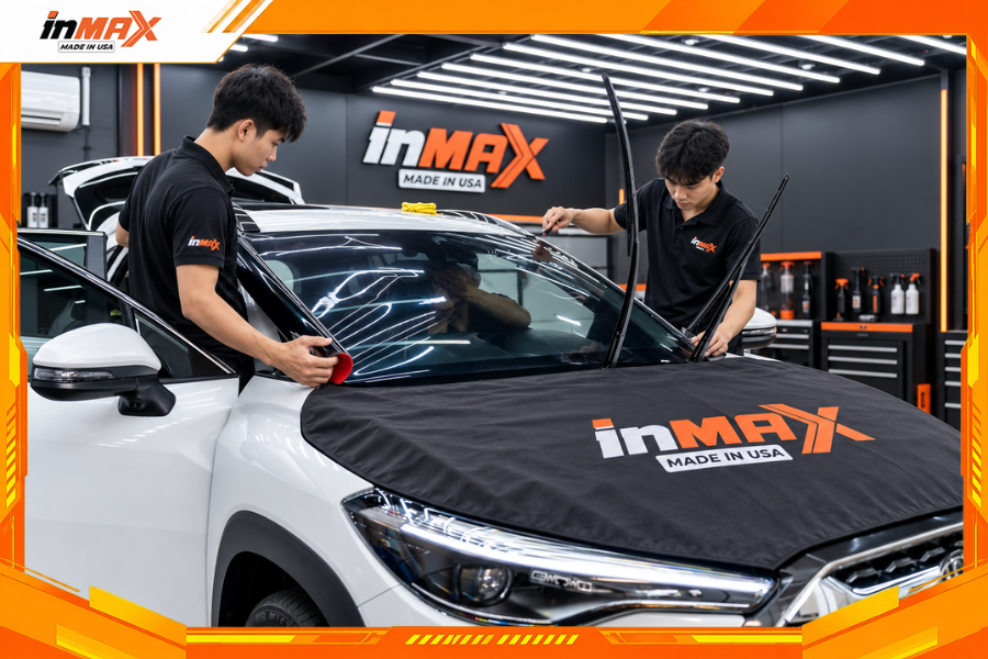 Dán phim cách nhiệt cho xe Toyota Corolla Cross vị trí kính lái