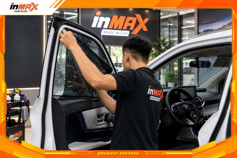 Dán phim cách nhiệt cho xe Toyota Velox vị trí kính sườn