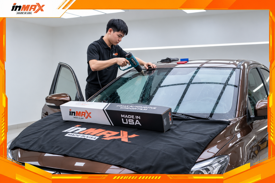 Dán phim cách nhiệt cho xe Suzuki Ciaz ở kính lái