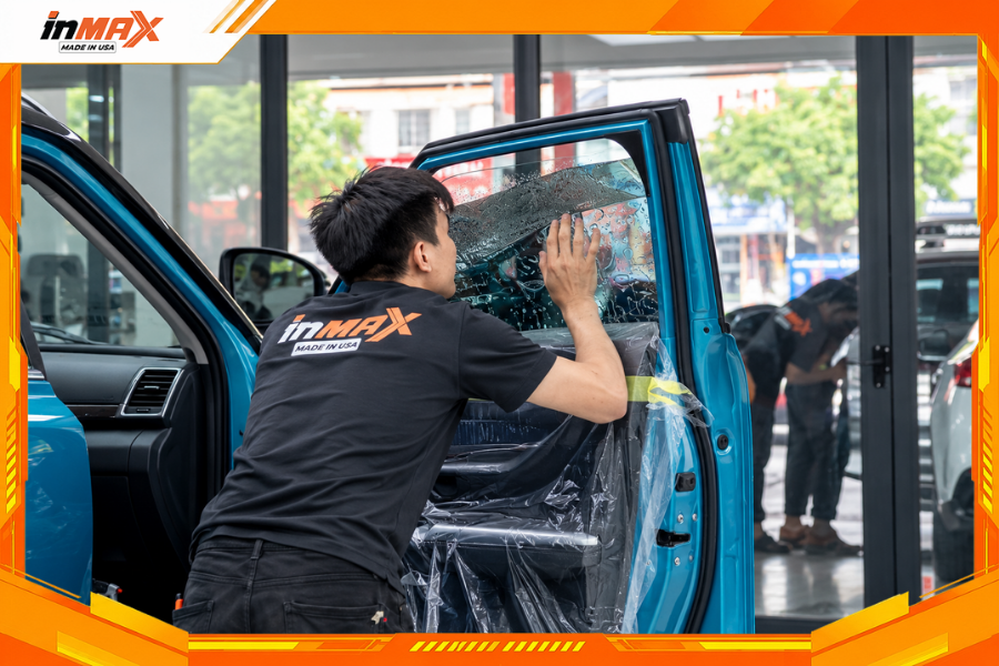 Dán phim cách nhiệt cho xe Suzuki Vitara vị trí kính sườn