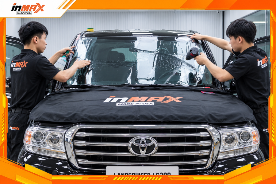 Dán phim cách nhiệt cho xe Toyota Landcruiser LC200 vị trí kính lái